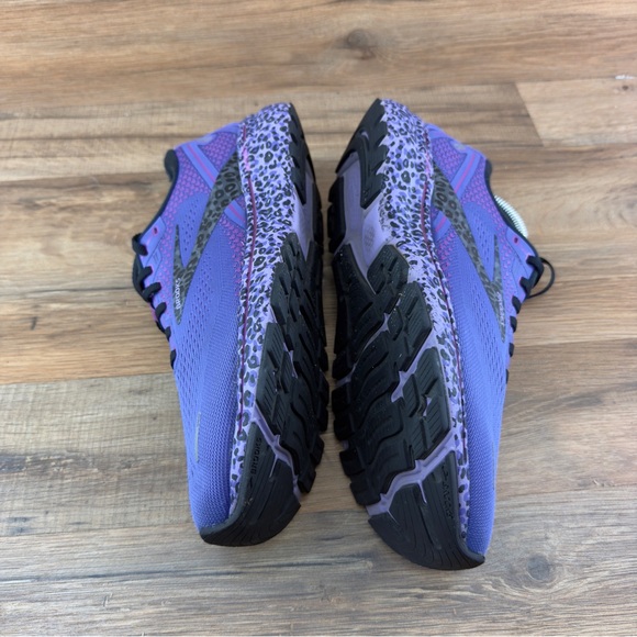 Brooks Purple/Black Leopard print size 11.5 - Picture 7 of 9